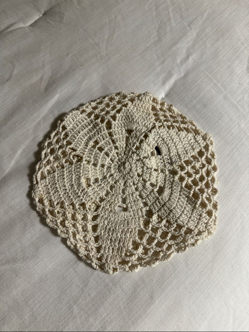 Miss Tina Crochet Round Hair Doily - Cream